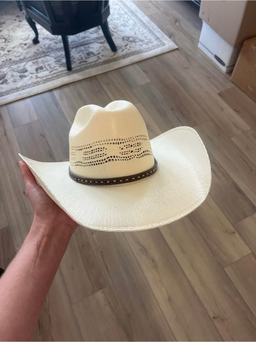 NWOT Cavender’s Straw Cowboy Hat Size 7